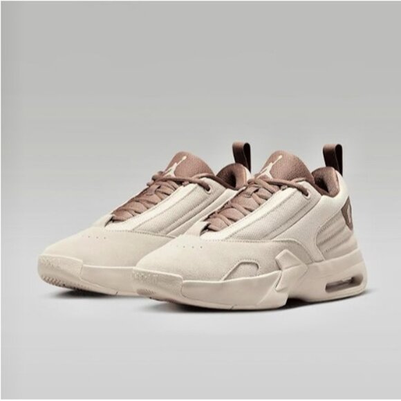 New! Size: 8.5 Women | Nike Jordan Max Aura 6 Legend Light Brown | FQ7943-200 - Picture 4 of 16